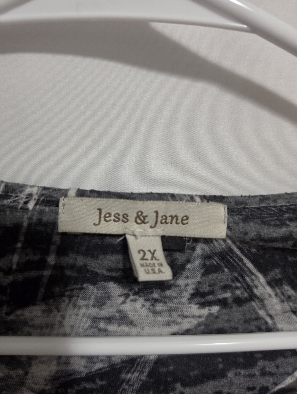 Jess & Jane Top - Picture 2 of 3